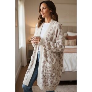 Mud Pie Cream Leopard Print Fuzzy Cozy Cardigan One Size Open Front Pockets